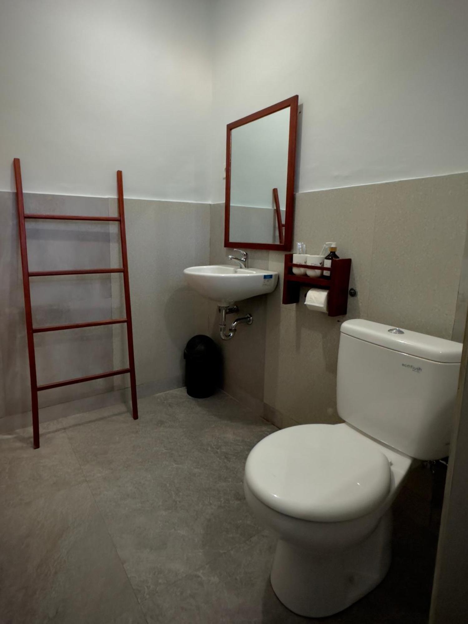 Homestay Kalamoana House